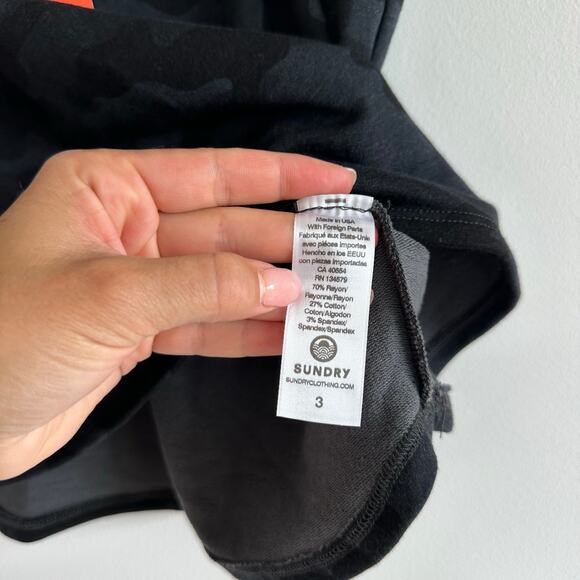 Sundry by Evereve Saturday Terry Cloth Skirt Black Camo L NWT - Picture 7 of 8